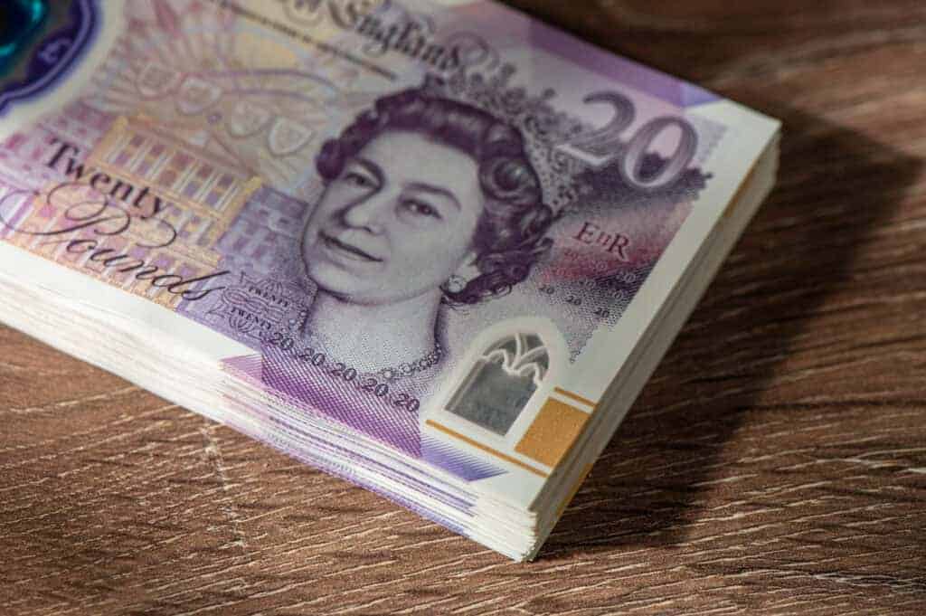 Twenty Pound Banknote Close-Up for Negotiation Tips.