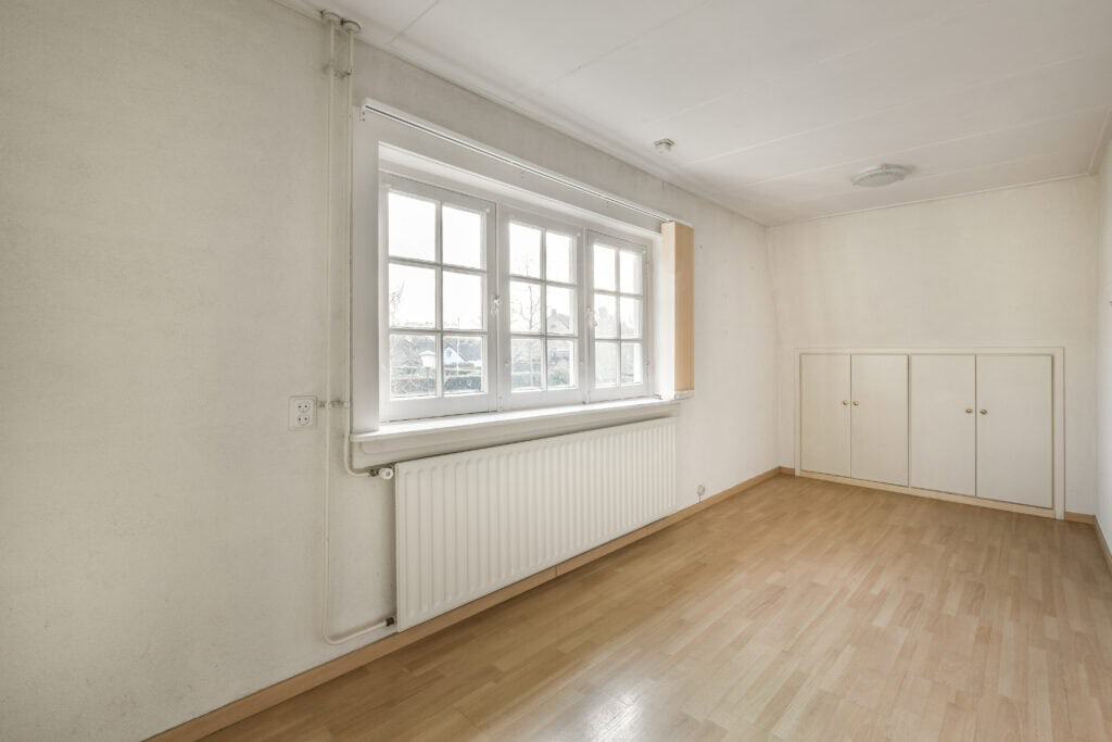 Secure Your Empty Property with Property Saviour's Expert Solutions.
